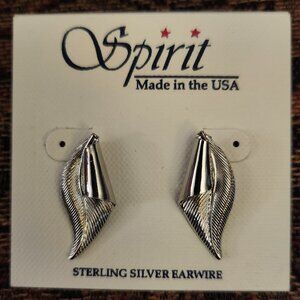 Sculpted Curl Leaf Post Earrings